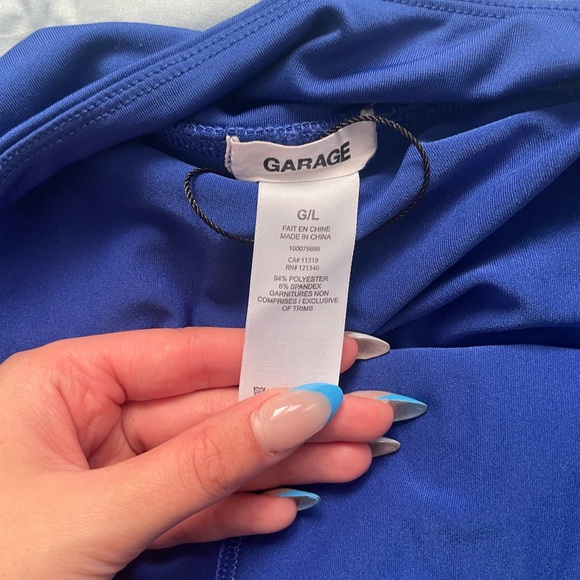 skirt - Picture 2 of 2